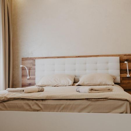 Prenociste Park Bed & Breakfast Modrica Exterior foto