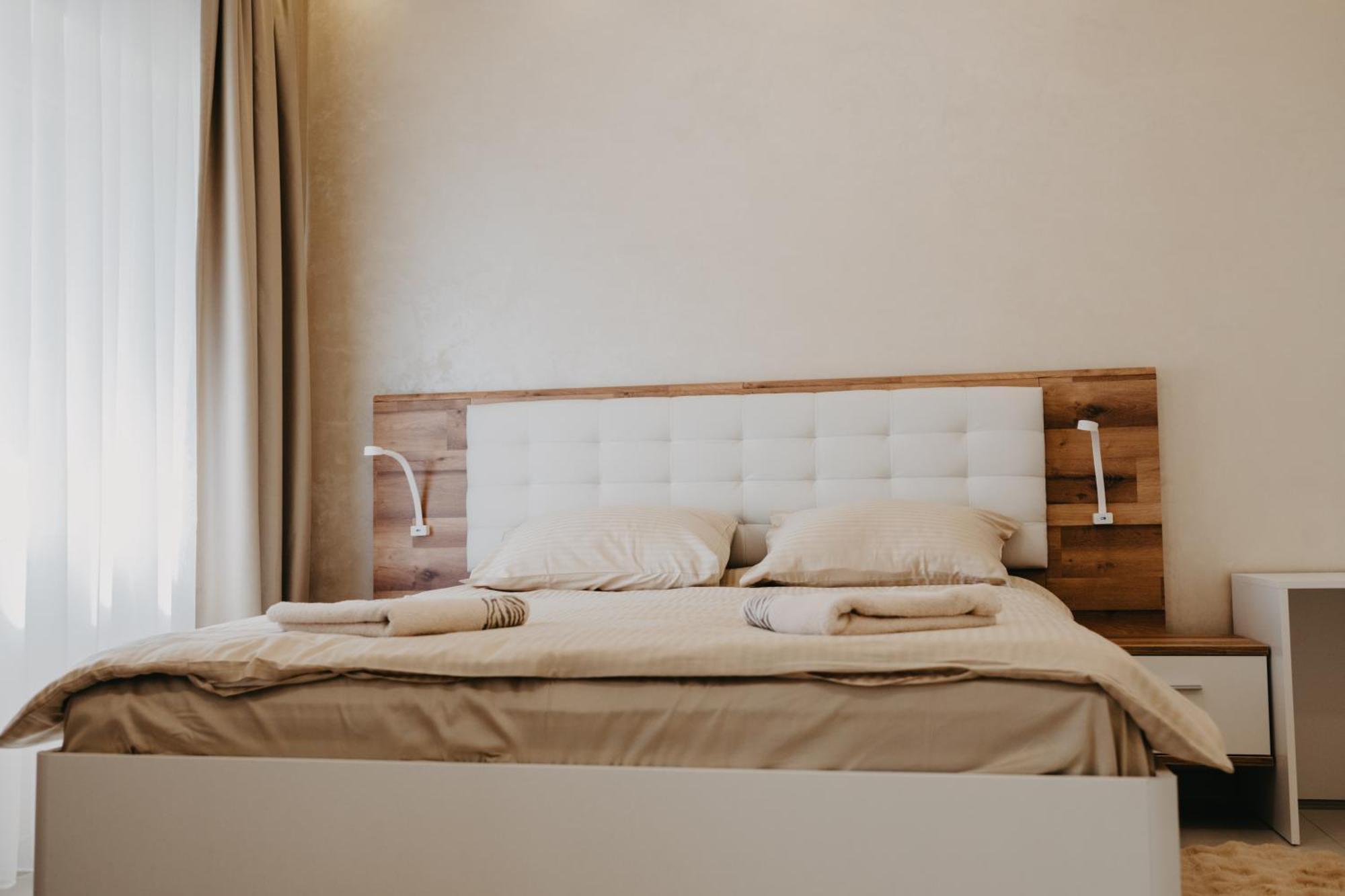 Prenociste Park Bed & Breakfast Modrica Exterior foto