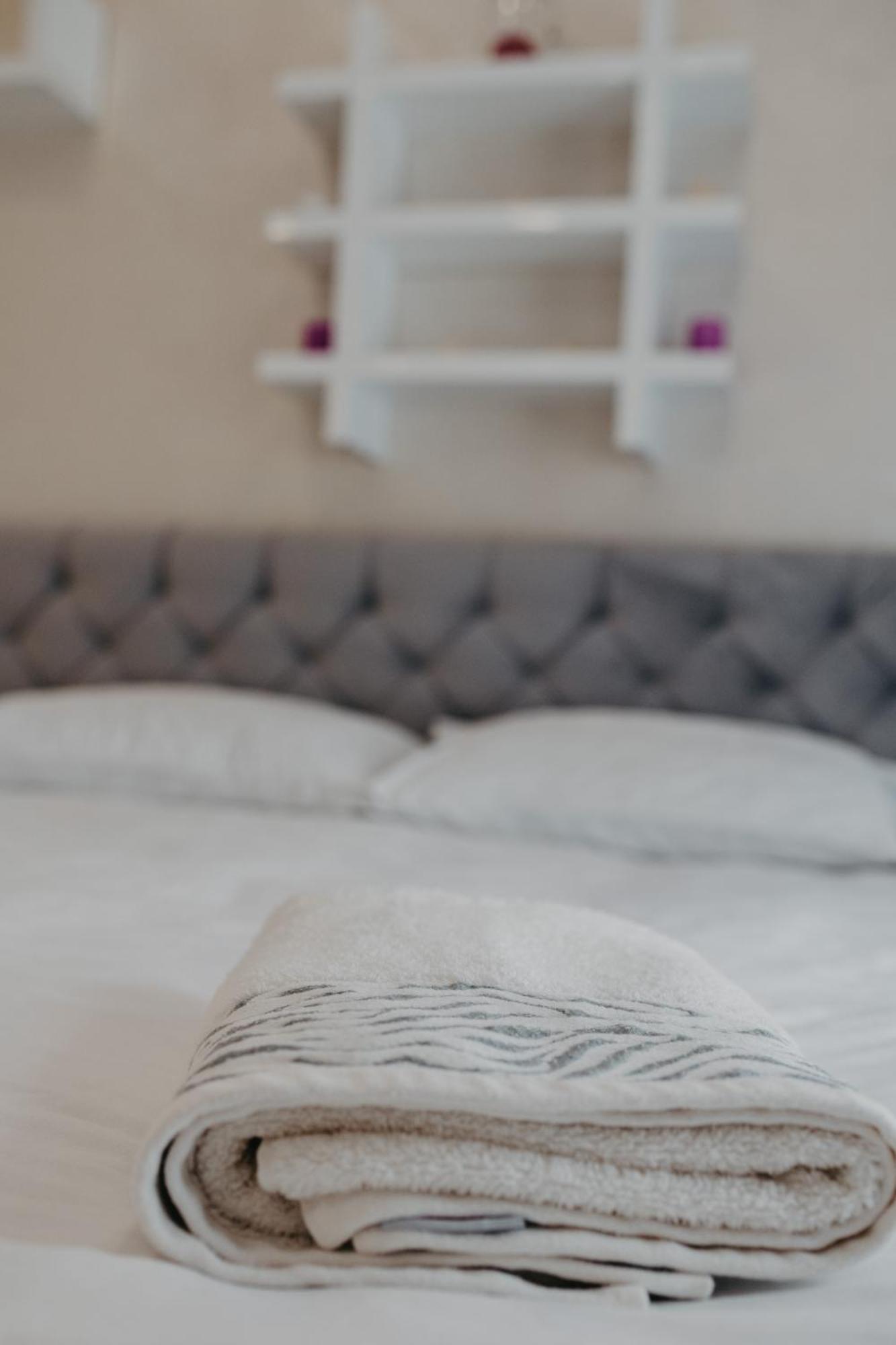 Prenociste Park Bed & Breakfast Modrica Exterior foto