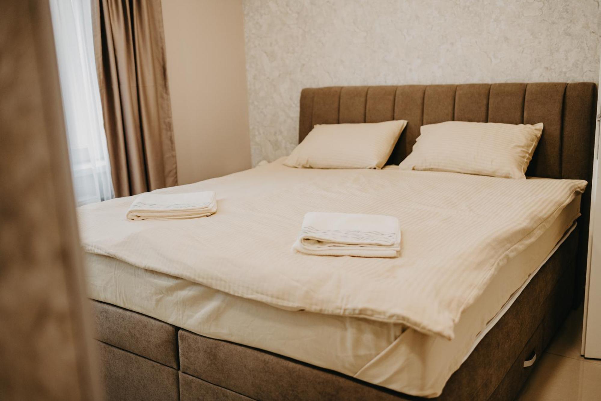 Prenociste Park Bed & Breakfast Modrica Exterior foto