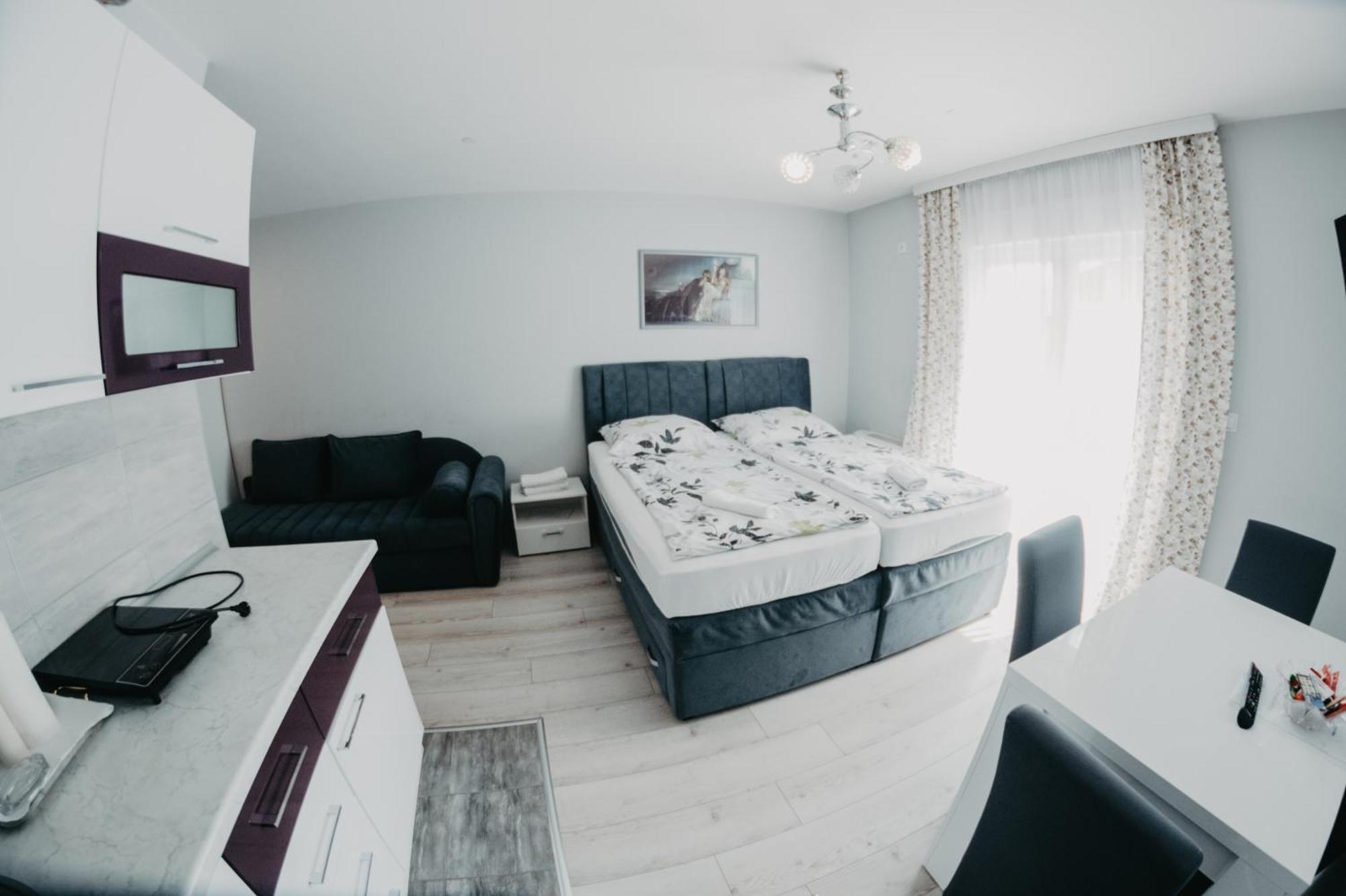 Prenociste Park Bed & Breakfast Modrica Exterior foto