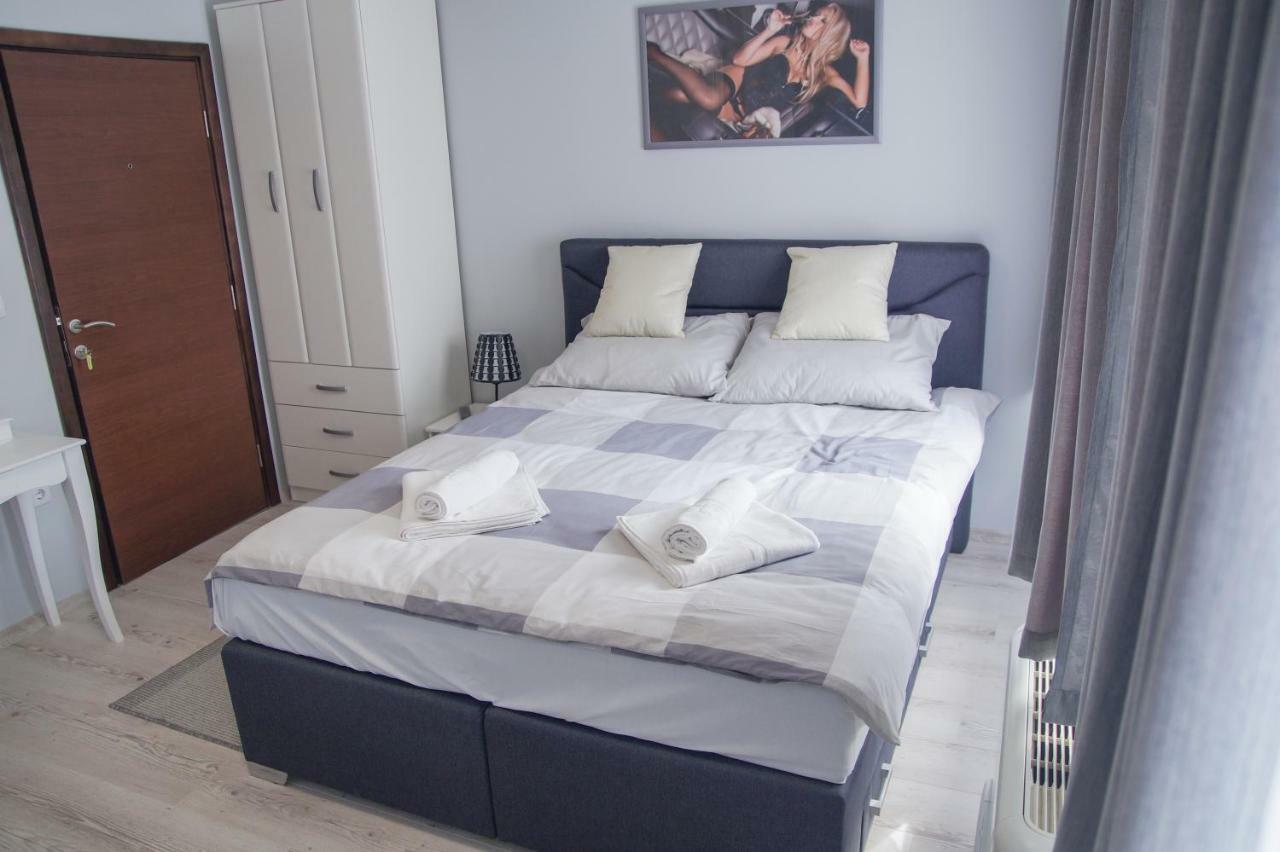 Prenociste Park Bed & Breakfast Modrica Exterior foto