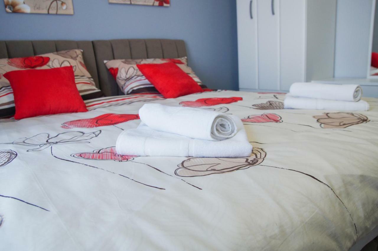 Prenociste Park Bed & Breakfast Modrica Exterior foto
